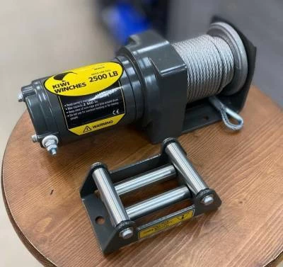 Лебедка KIWI WINCHES 2500 стальной трос